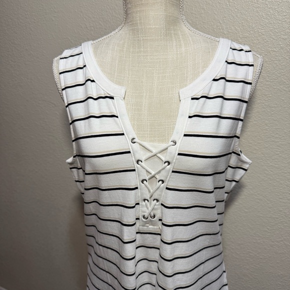 White House Black Market -  White, Black & Tan Striped Sleeveless Top - NWT - Lg - Picture 2 of 15